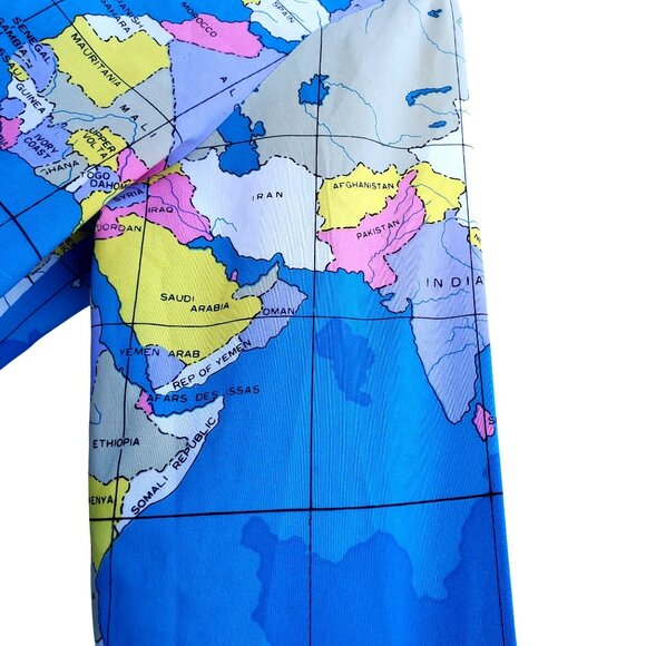 Vintage Womens Blue Shirt 80s Collared Button Front World Map Size M Polyester - Picture 11 of 12